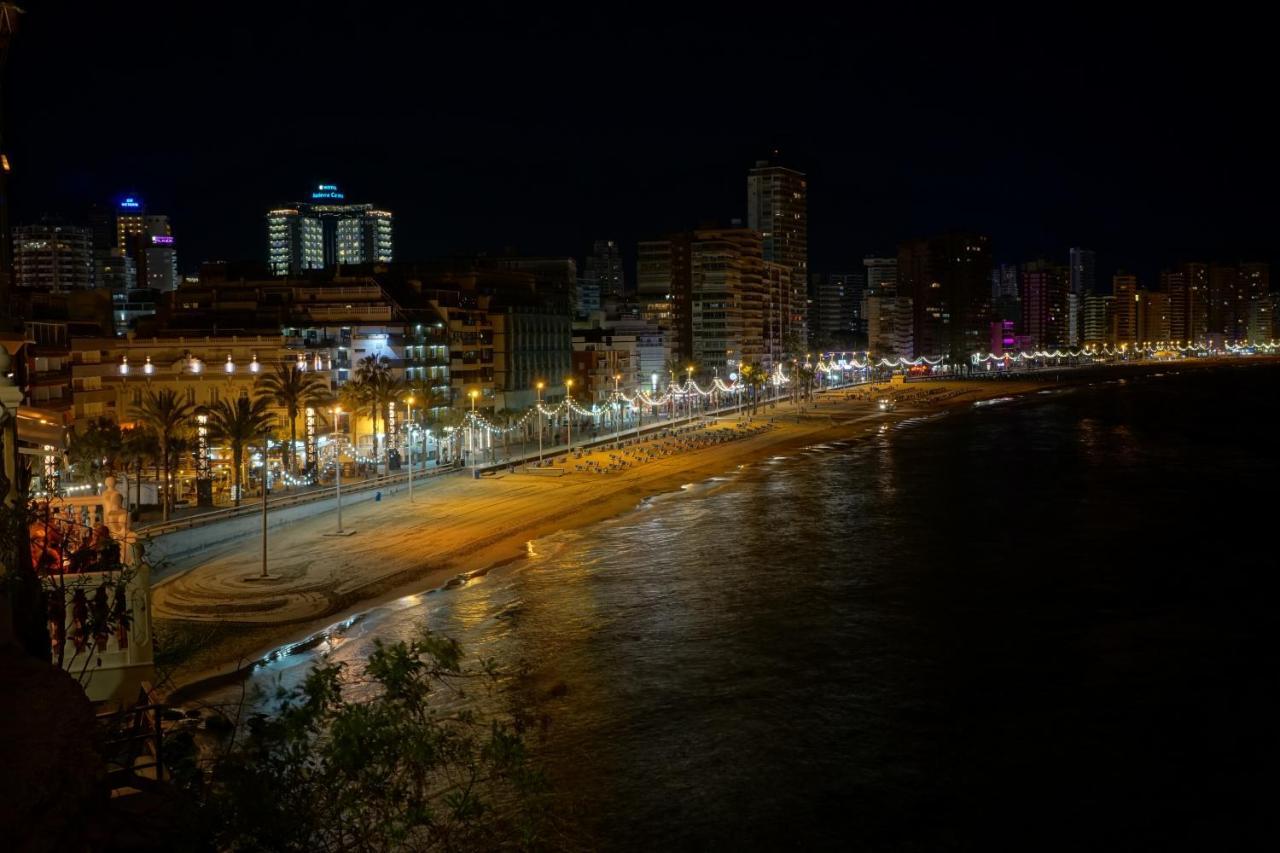 Apartamentos Carmela Benidorm Buitenkant foto