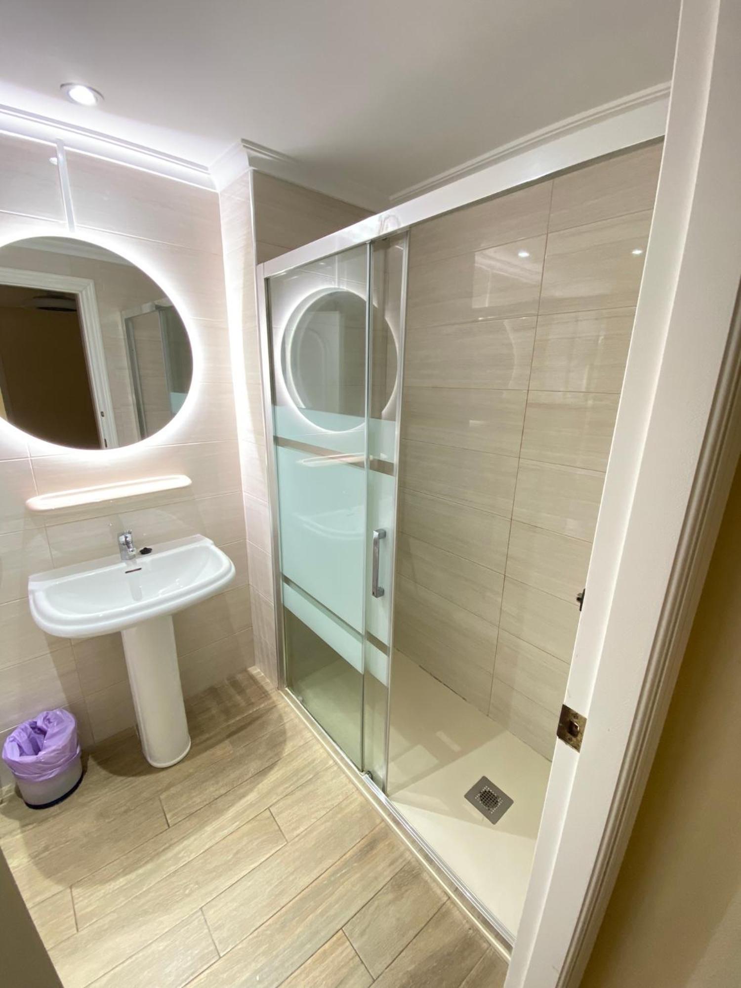 Apartamentos Carmela Benidorm Buitenkant foto