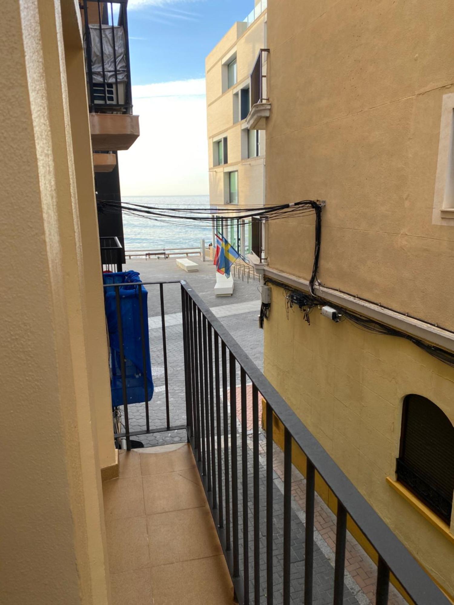 Apartamentos Carmela Benidorm Buitenkant foto